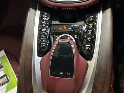 صورة مصغرة 13 لـ 2021 Aston Martin DBX