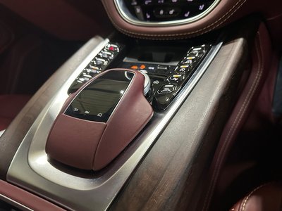 صورة مصغرة 12 لـ 2021 Aston Martin DBX