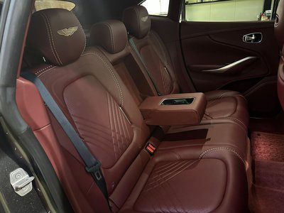 صورة مصغرة 43 لـ 2021 Aston Martin DBX