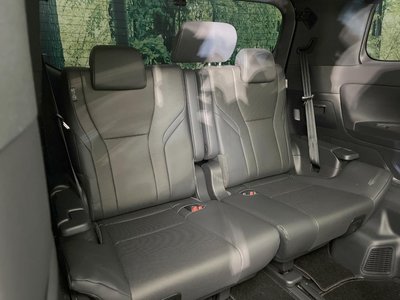 صورة 10 لـ 2024 Toyota ALPHARD