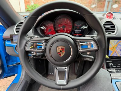 2023 Porsche 718 SPYDER thumbnail 43