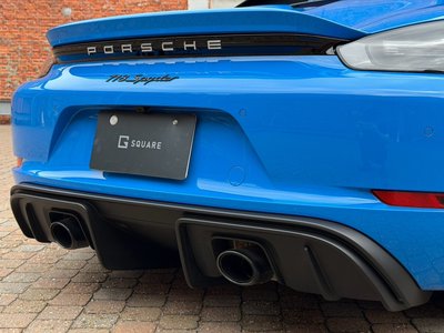 2023 Porsche 718 SPYDER thumbnail 19