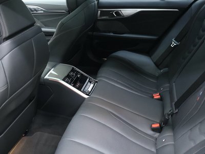 2025 BMW 8 SERIES GRAN COUPE thumbnail 42