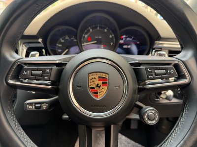 2023 Porsche MACAN thumbnail 26