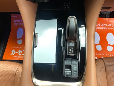 2025 Toyota VELLFIRE photo 4