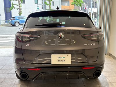 صورة 7 لـ 2025 ALFA Romeo STELVIO
