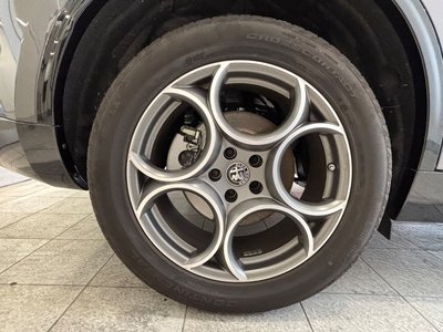 صورة 44 لـ 2025 ALFA Romeo STELVIO