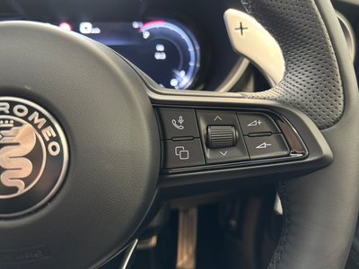 صورة 15 لـ 2025 ALFA Romeo STELVIO