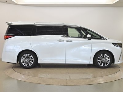 2024 Toyota ALPHARD — фото 4