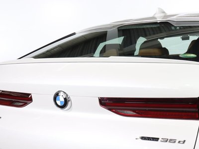 صورة 10 لـ 2021 BMW X6