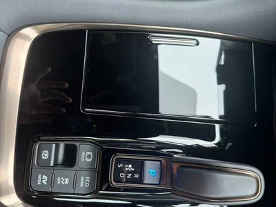 صورة 26 لـ 2026 Toyota ALPHARD