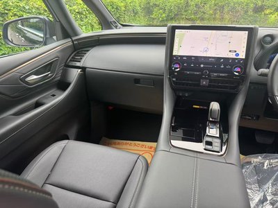 صورة 18 لـ 2026 Toyota ALPHARD