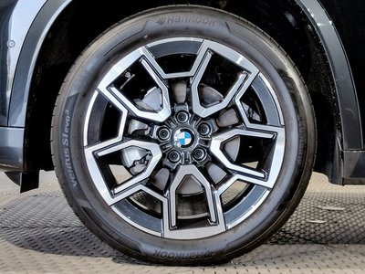 2025 BMW X1 thumbnail 24