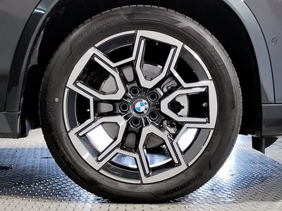 2025 BMW X1 thumbnail 21