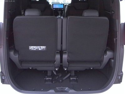 2023 Toyota ALPHARD photo 7