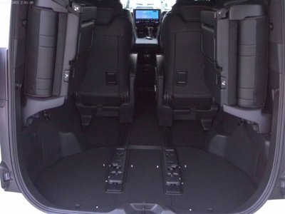 2023 Toyota ALPHARD photo 6