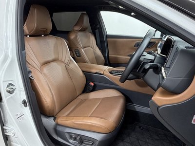2025 Toyota CROWN ESTATE thumbnail 53