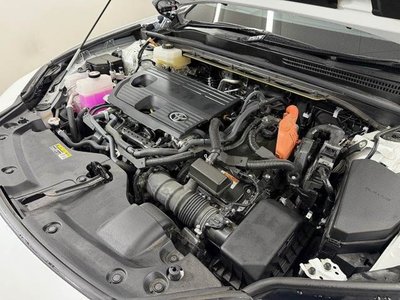 2025 Toyota CROWN ESTATE photo 14