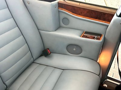 صورة 18 لـ 1990 ROLLS-ROYCE CORNICHE