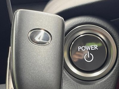 صورة 44 لـ 2023 Lexus RC