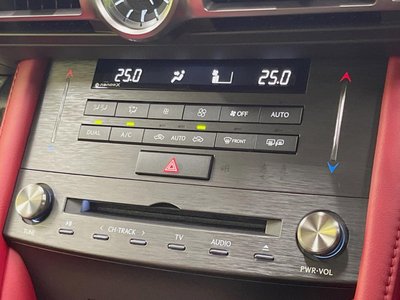 صورة 45 لـ 2023 Lexus RC