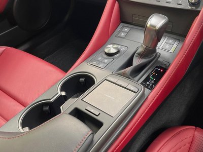 صورة 47 لـ 2023 Lexus RC