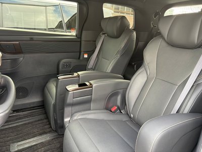صورة 4 لـ 2024 Toyota ALPHARD