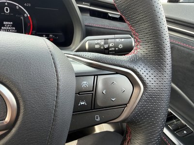 صورة 21 لـ 2024 Lexus LBX