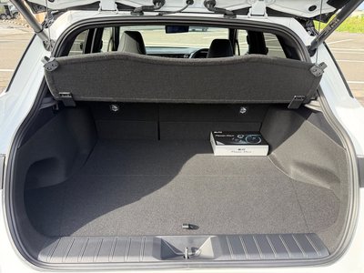 صورة 43 لـ 2024 Lexus LBX