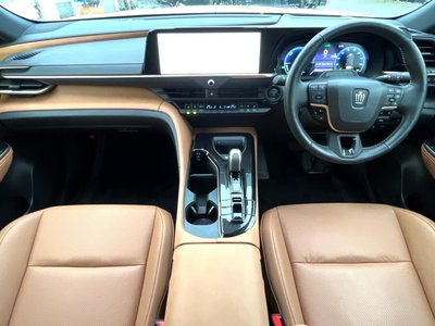 2024 Toyota CROWN SPORT 照片 2