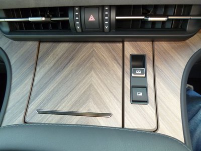 صورة مصغرة 39 لـ 2024 Lexus LM