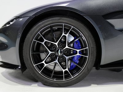 صورة 11 لـ 2021 Aston Martin VANTAGE