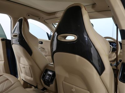 صورة مصغرة 34 لـ 2023 Aston Martin DBX