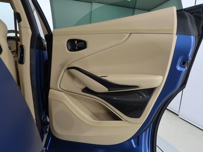 صورة مصغرة 30 لـ 2023 Aston Martin DBX