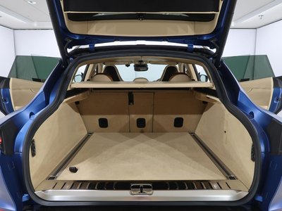 صورة مصغرة 21 لـ 2023 Aston Martin DBX