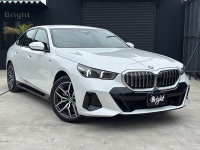 2025 BMW 5 SERIES 缩略图 39