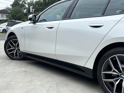 2025 BMW 5 SERIES 缩略图 57