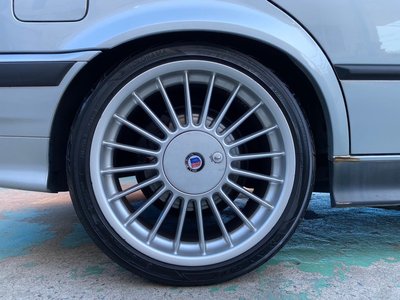 صورة مصغرة 69 لـ 1997 BMW Alpina B6 TOURING