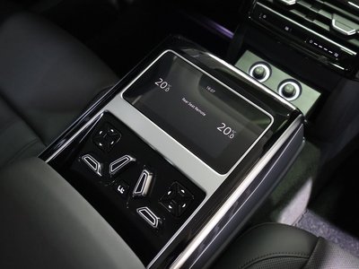 2022 AUDI A8 photo 6
