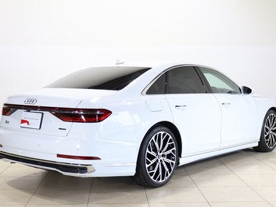 2022 AUDI A8 photo 2