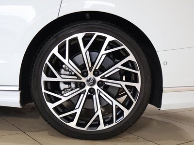 2022 AUDI A8 photo 16