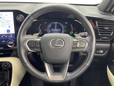 صورة مصغرة 8 لـ 2023 Lexus NX