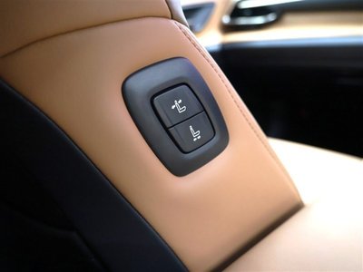 صورة 24 لـ 2023 Toyota CROWN SPORT