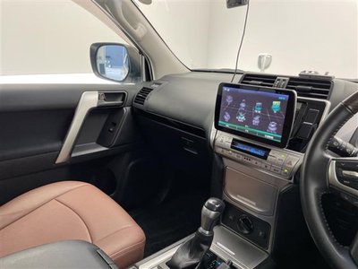 2020 Toyota LAND CRUISER PRADO thumbnail 29