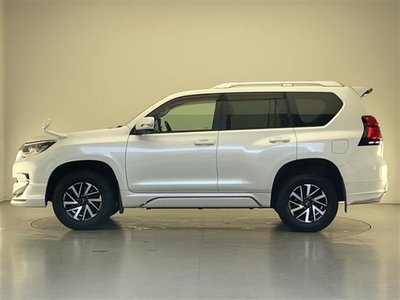 2020 Toyota LAND CRUISER PRADO thumbnail 42