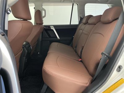 2020 Toyota LAND CRUISER PRADO thumbnail 38