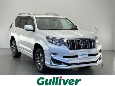 2020 Toyota LAND CRUISER PRADO photo 1