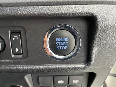 2020 Toyota LAND CRUISER PRADO thumbnail 25