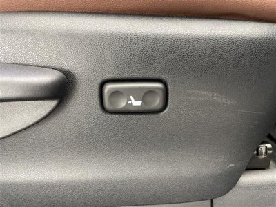 2020 Toyota LAND CRUISER PRADO thumbnail 27