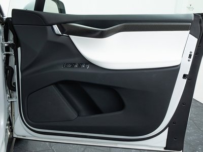 صورة 36 لـ 2017 Tesla MODEL X
